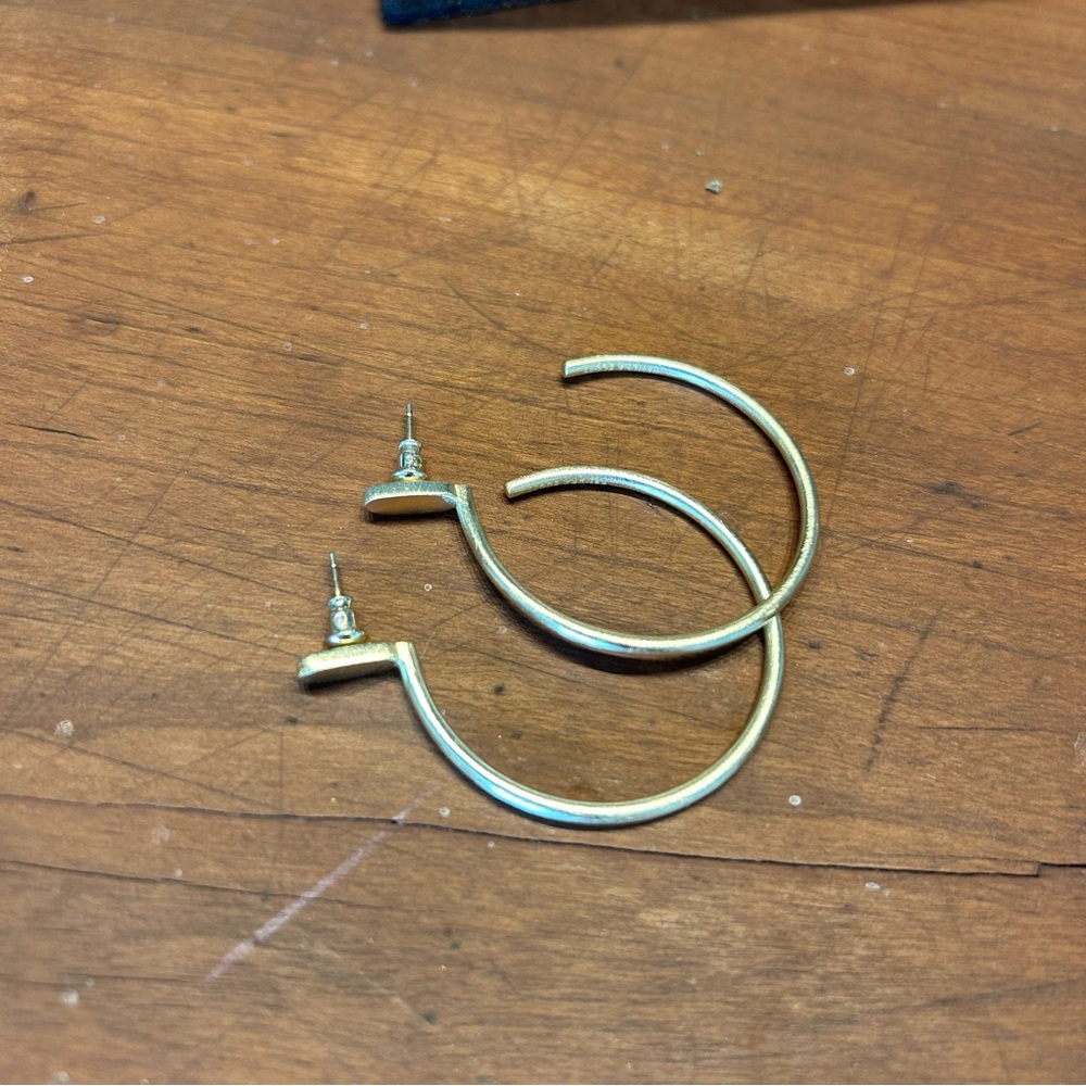 Kendra Scott Gold Hoop Earrings Minimalist Design